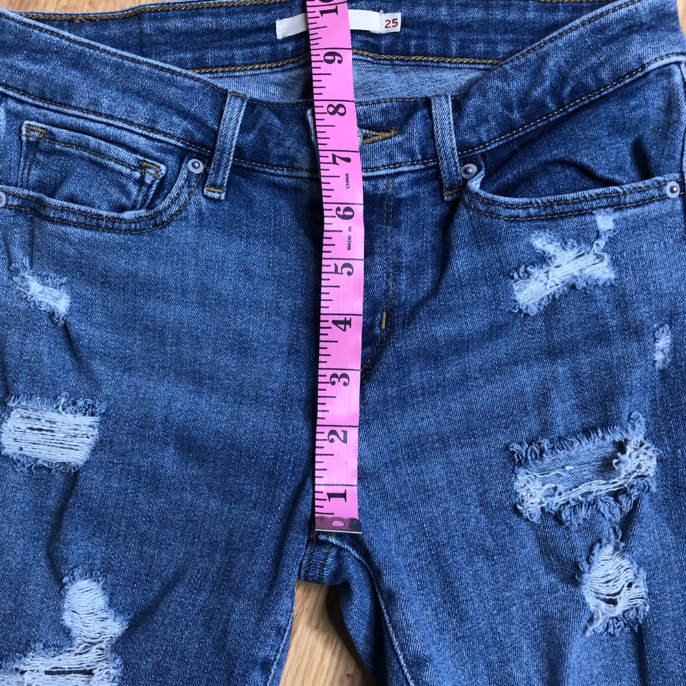 Levi’s 711 Skinny Distressed Jeans - Picture 10 of 13